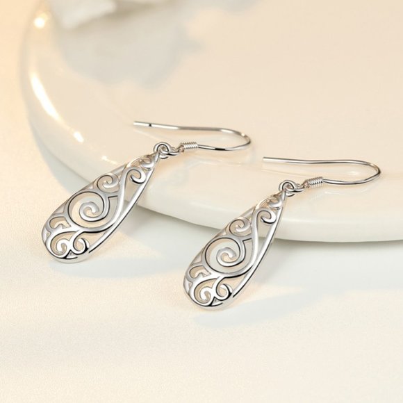 4/$10 925 Silver Plated Vintage Style Carved Earring - Picture 4 of 5